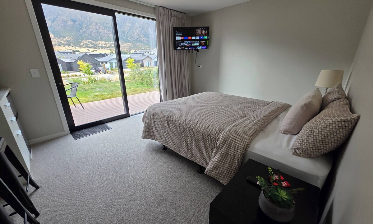 Kawarau Falls Apartment | Loop the Loop Relax in our tranquil retreat with breathtaking views.