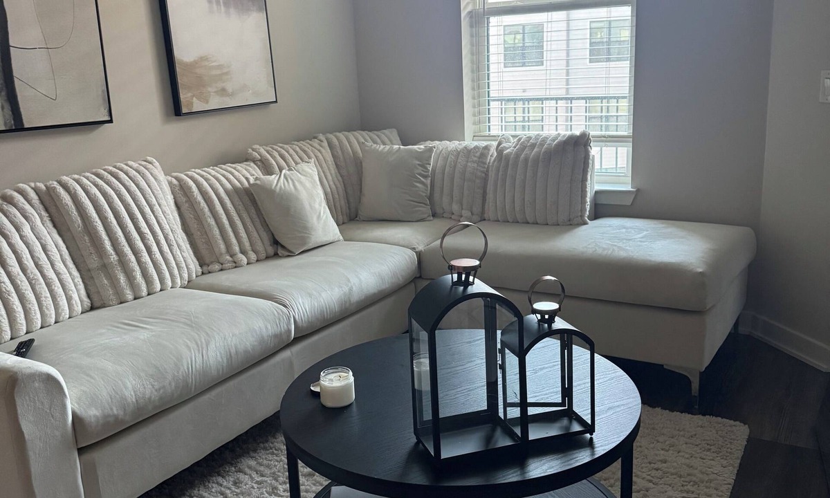 Reynoldstown Apartment | Luxurious corner unit in quiet Atlanta Oasis