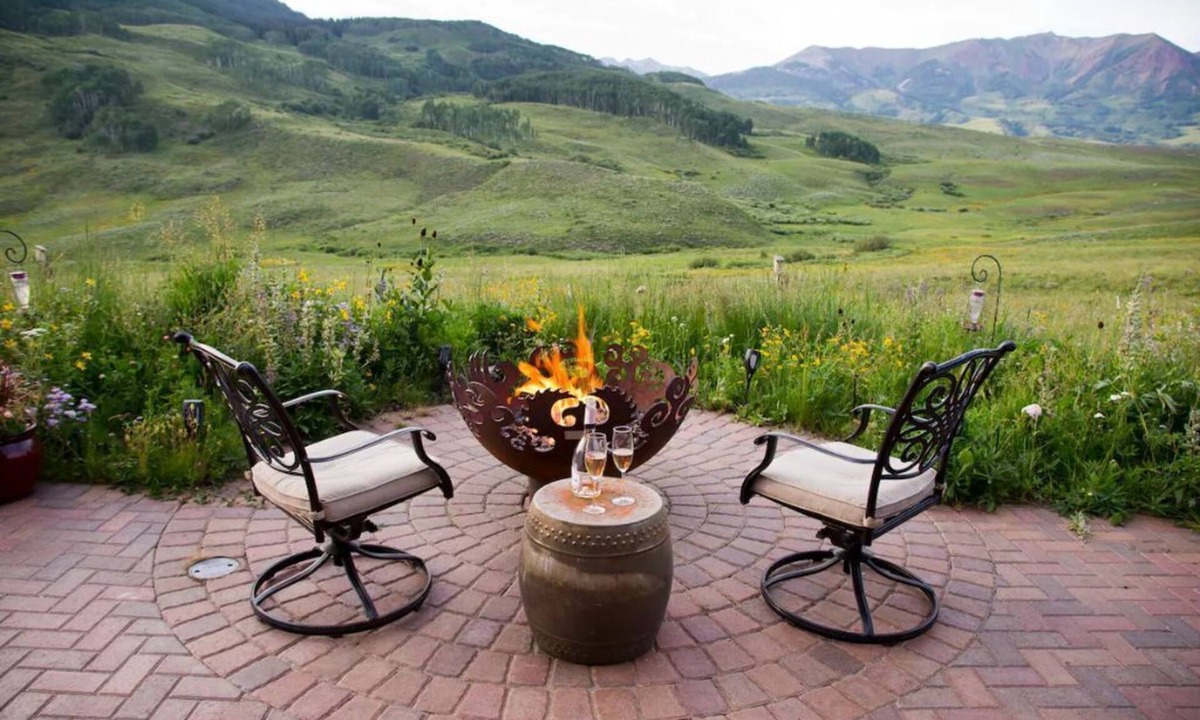 Mount Crested Butte Villa | Luxurious home huge views many amenities hot tub grill Ski & wildflower paradise