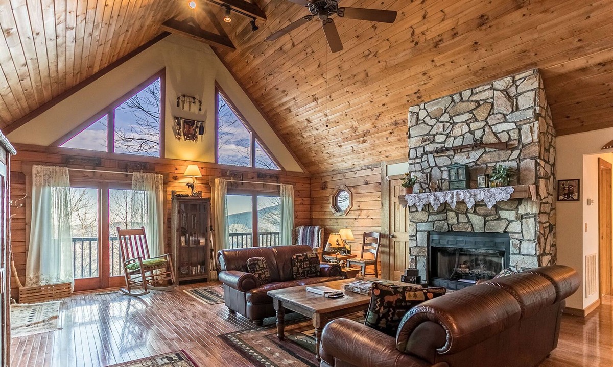 Seven Devils Cabin | Meagan's Loft - Seven Devils! GREAT views, Game Room,