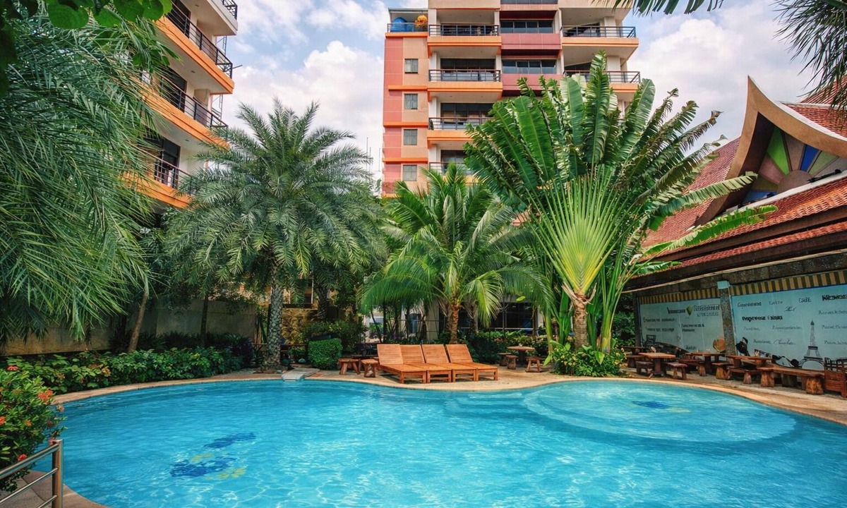 Nai Harn Apartment | MIRA Condo 1BR | Pool View | NBC Nai Harn