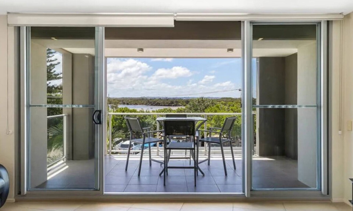 Currimundi Apartment | Modern Coastal Family Beach Retreat - Fully Furnished, 30+ Day Stays Welcome