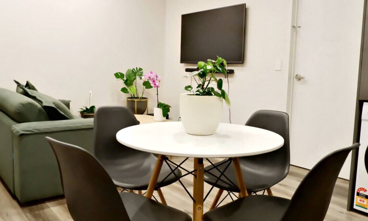 Halswell House | Modern Home: 2 Ensuites, 17 Min to City & CHC Air
