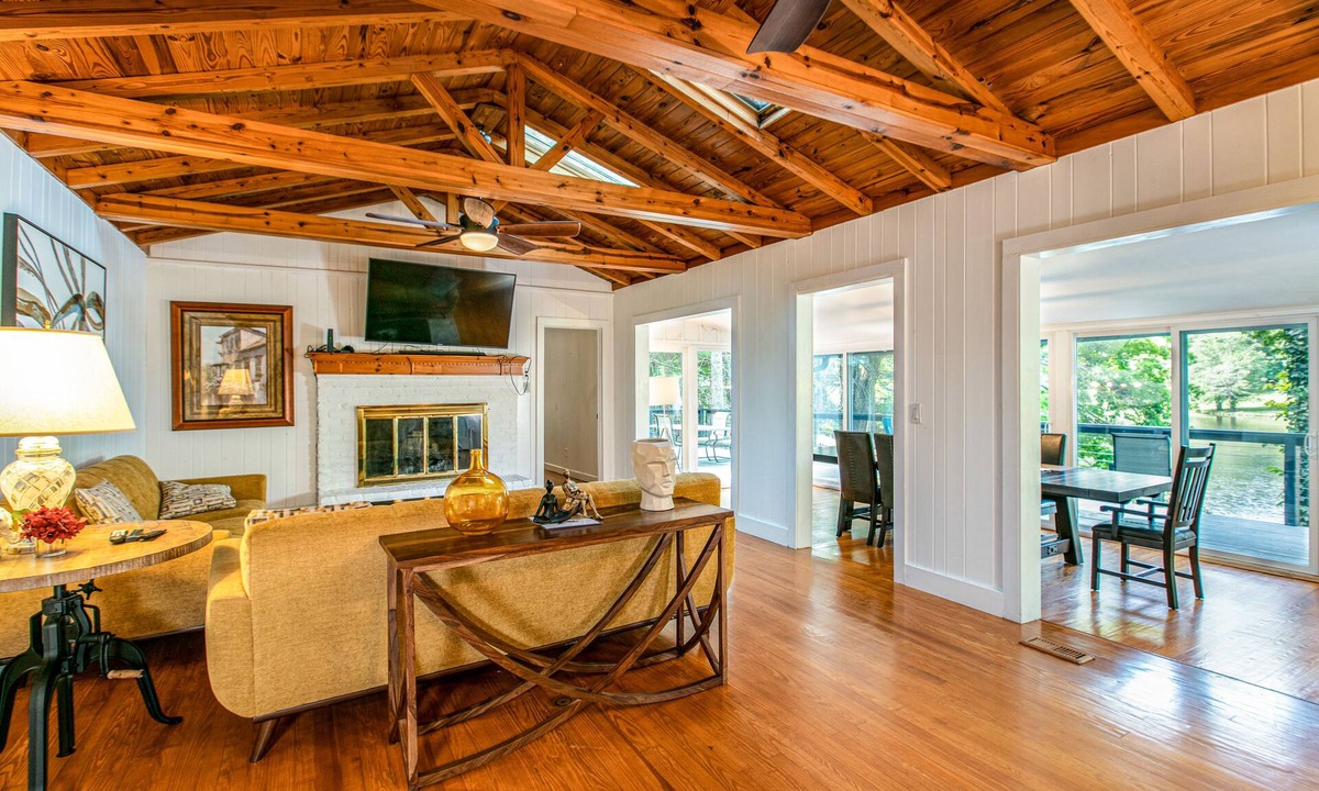 Flat Rock House | Modern lake-front home, dog-friendly, dock, hot tub, deck, pool, tennis, wifi