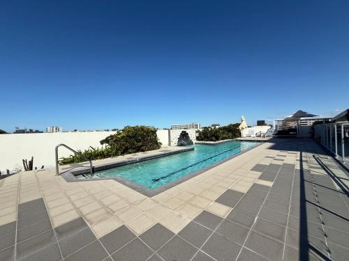 Mackay Apartment | Modern Riverside Suites in Mackay CBD with Pool and Parking
