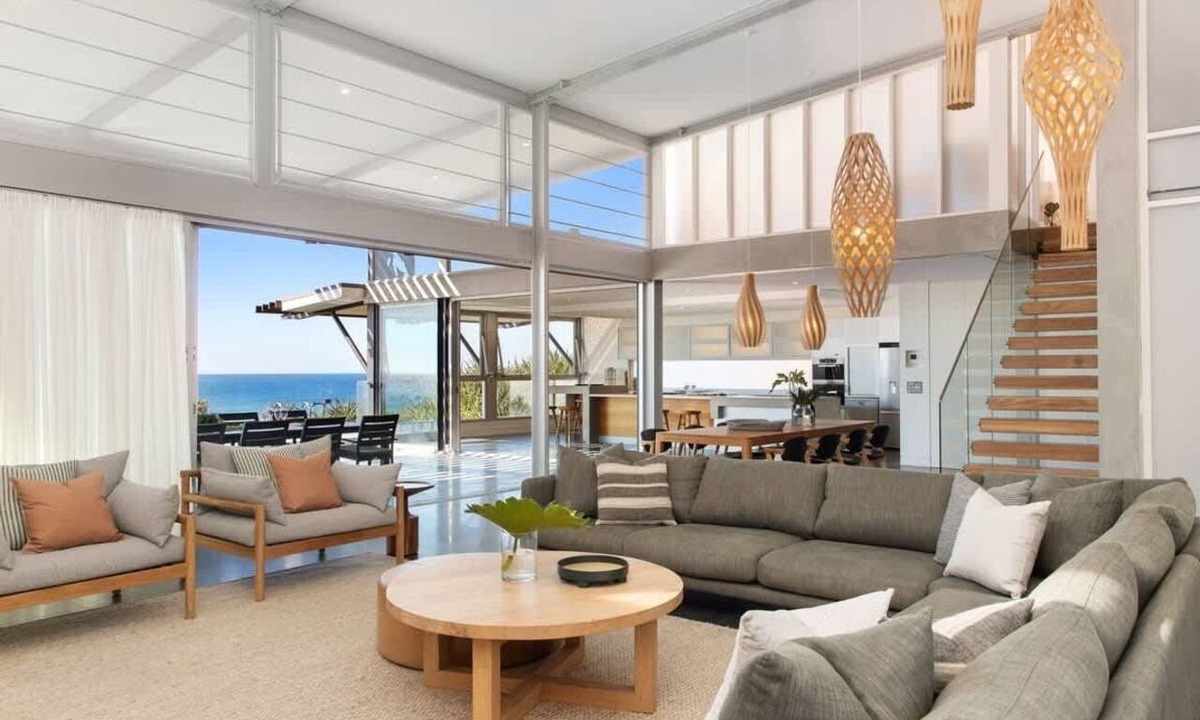 Sunrise Beach House | Opulent Oceanfront & Infinity Pool