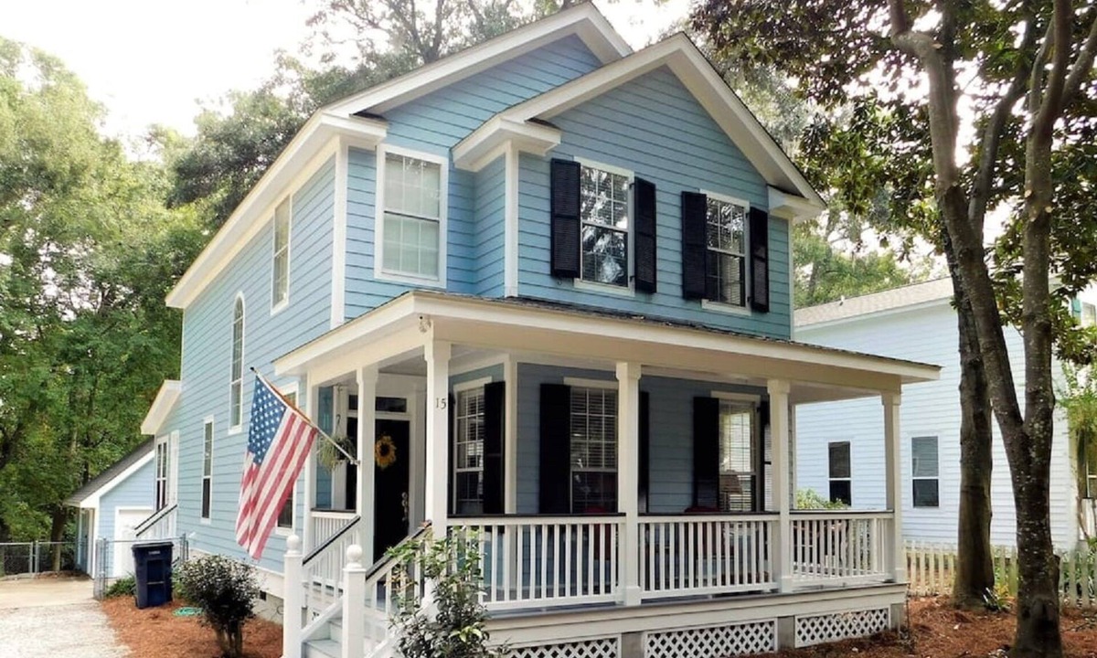 Beaufort House | Parris Island 5.75 miles - 1 mile to Historic Beaufort!