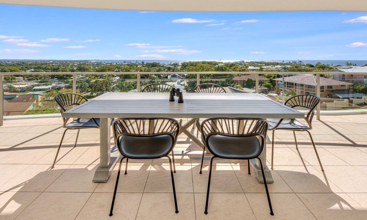 Kings Beach Apartment | Points North Unit 605 Kings Beach QLD