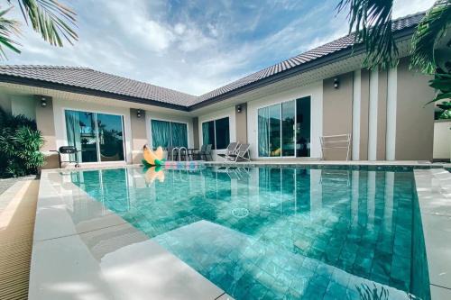 Nai Harn Villa | Private Pool Villa at Nai Harn 2 bedroom