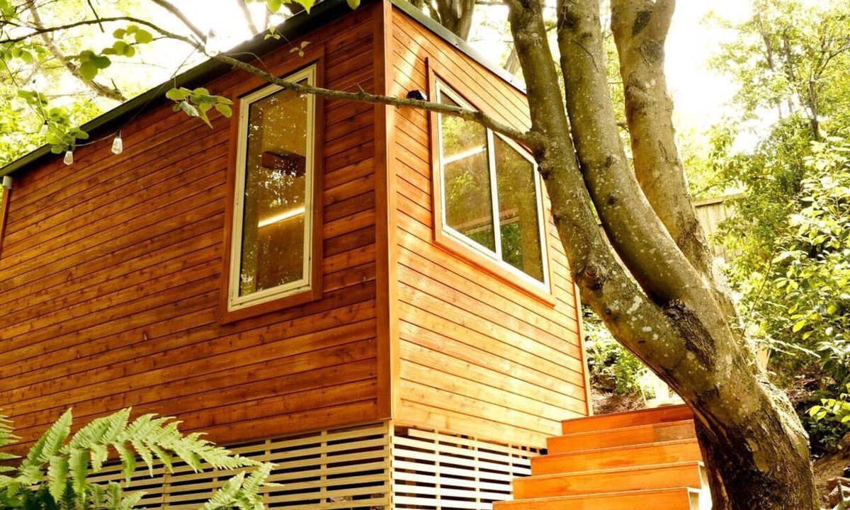 Sunshine Bay Cabin | Quiet Private Cabin with Forest Spa Escape Near Bushland | Queenstown, New Zealand