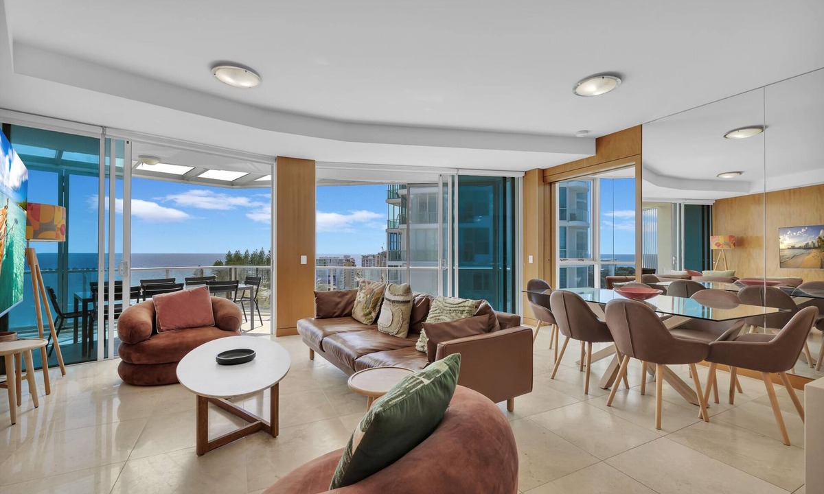 Coolangatta Apartment | Reflection Tower Two
