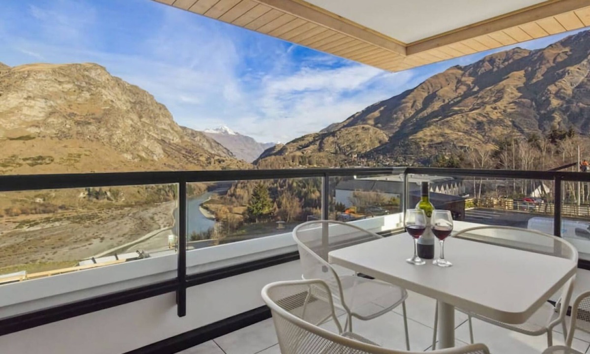 Arthur's Point Apartment | Residence Du Parc - Awa Apt 16a