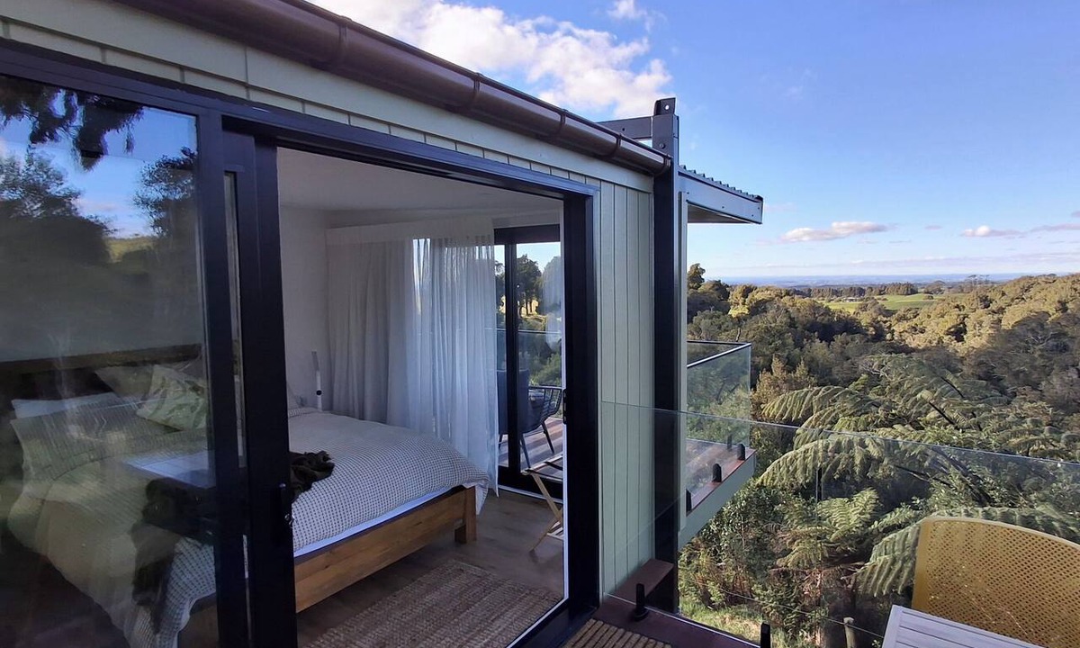 Kaitake Cabin | River Deep Mountain High Retreat. For couples to share quality time relaxing.