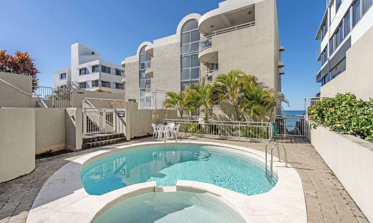 Kings Beach Apartment | Rolling Surf Resort