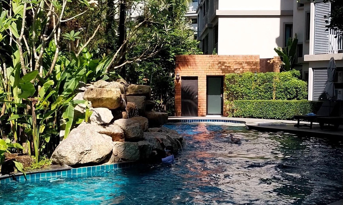 Sa Khu Condo | Romantic quiet complex/Condo 5 minutes from airport and beach