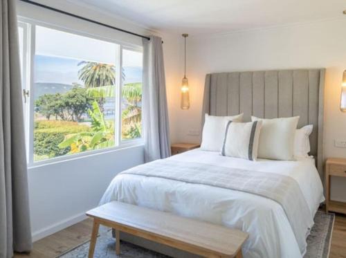 Knysna Villa | Romantic Villa2 Getaway - beautiful views, kolkol, wifi and back up SOLAR