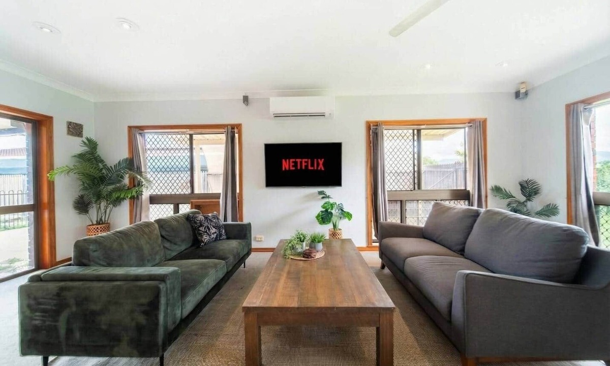 Kirwan House | Room for Everyone, Spacious 4BR Pool Retreat