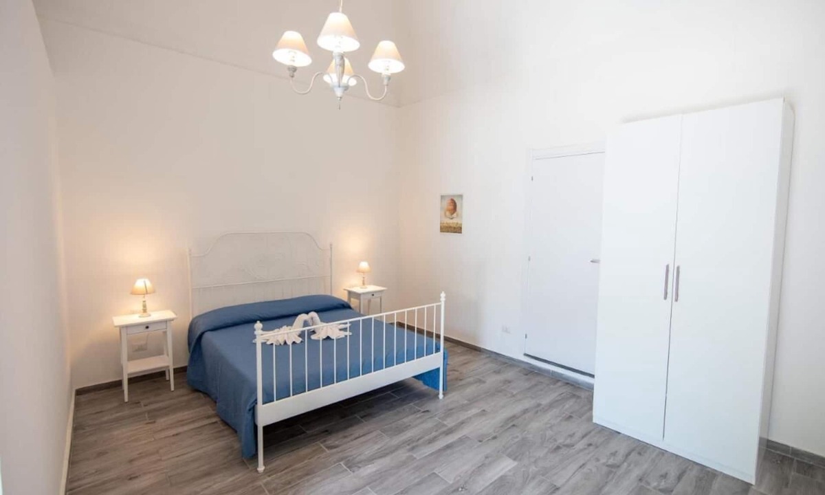 Boscoreale House | Room in B&B - Palazzo D'aquino, Large Double Room Num1