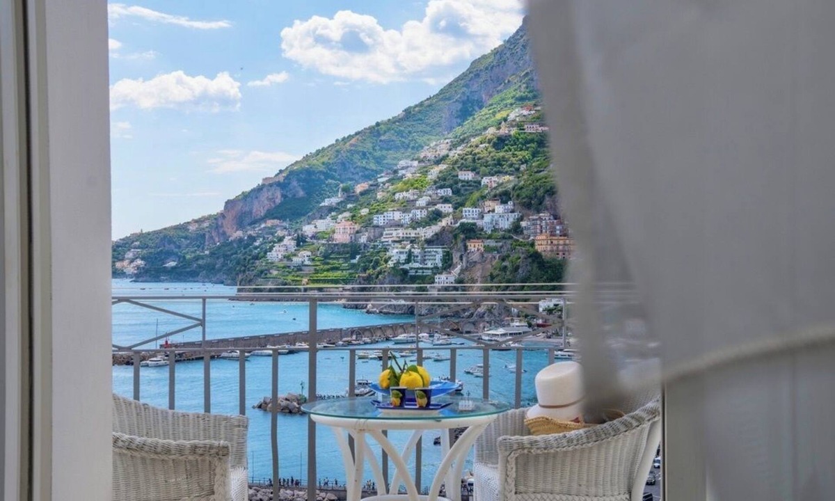 Amalfi House | Sea View Central in Amalfi 2BR