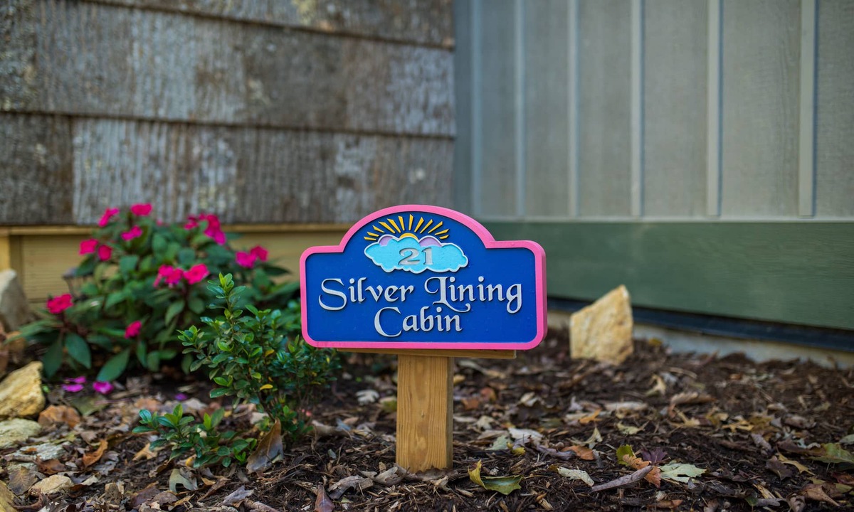 Fletcher Cabin | Silver Lining Cabin -Quiet Getaway, hot tub, Nature Trails, pet door