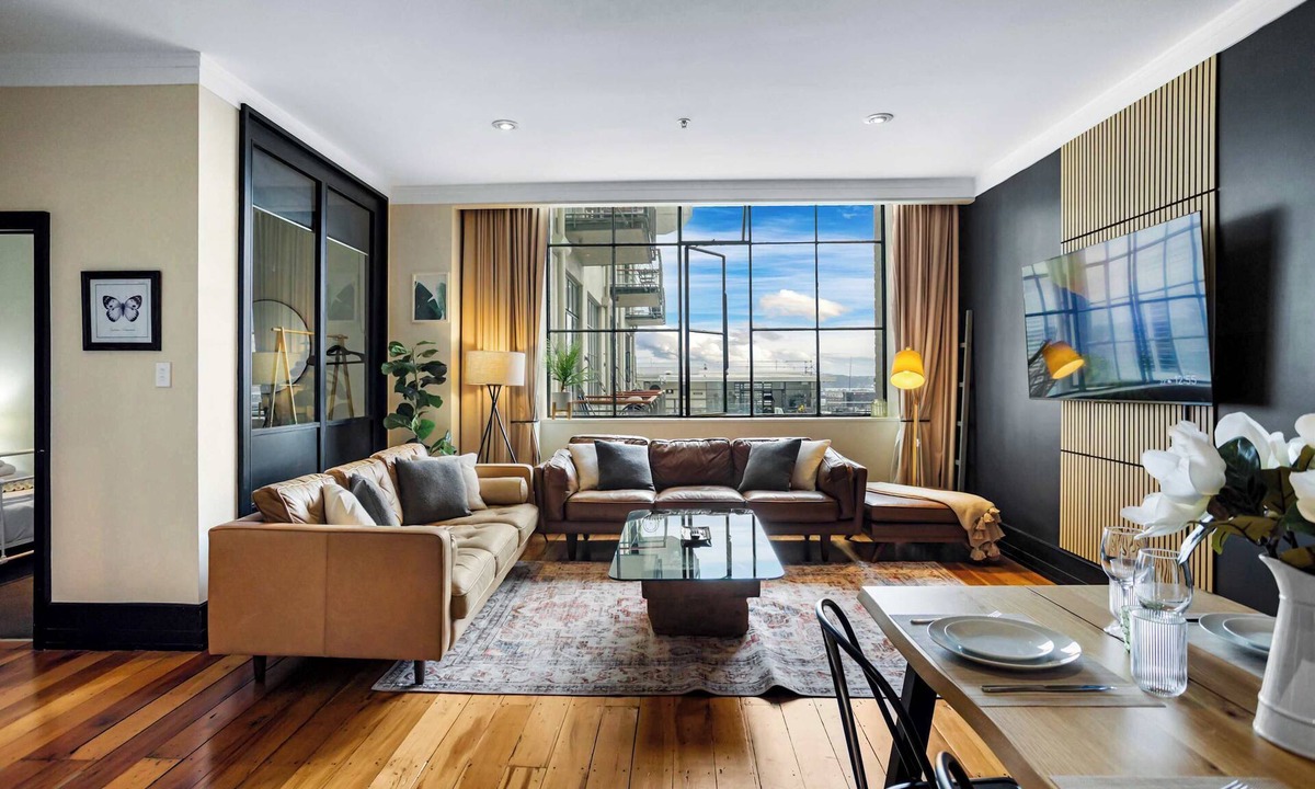 Auckland Central Business District Apartment | Spacious 2BR in CBD Pool Gym Parking Zodiak Stays