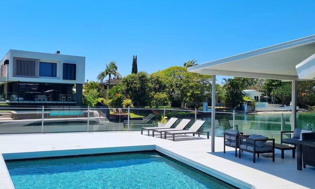 Palm Beach House | Spacious Palm Beach Home near Creek, Beach & Cafés