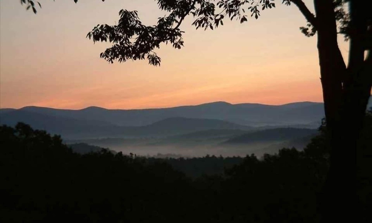 Ellijay Cabin | Stunning Mountain Views with Hot Tub Pavilion/Basketball court - Pet friendly!