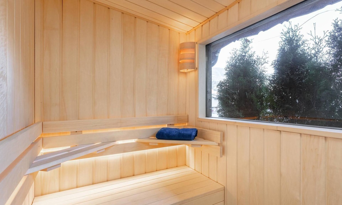 Hollersbach im Pinzgau Ski Chalet | Stylish chalet in alpine chic with sauna