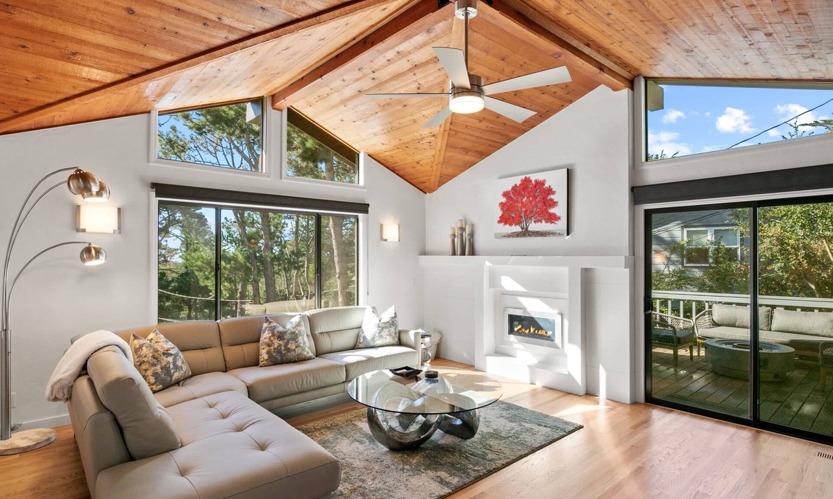 Del Monte Forest House | Sunset Villa: Upscale Three Bedroom Three Bath with Ocean Views