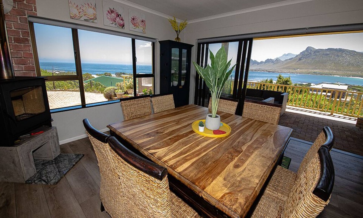 Pringle Bay Cabin | The Butterfly Villa - Family Suite: Ocean & Mountain Views, Private Jacuzzi