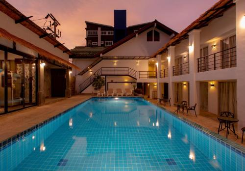 Nanai Road Resort | The Nest Resort Patong
