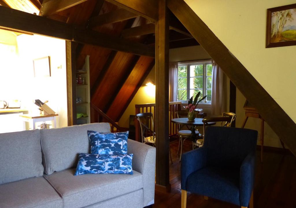 Cooroy House | The Stables