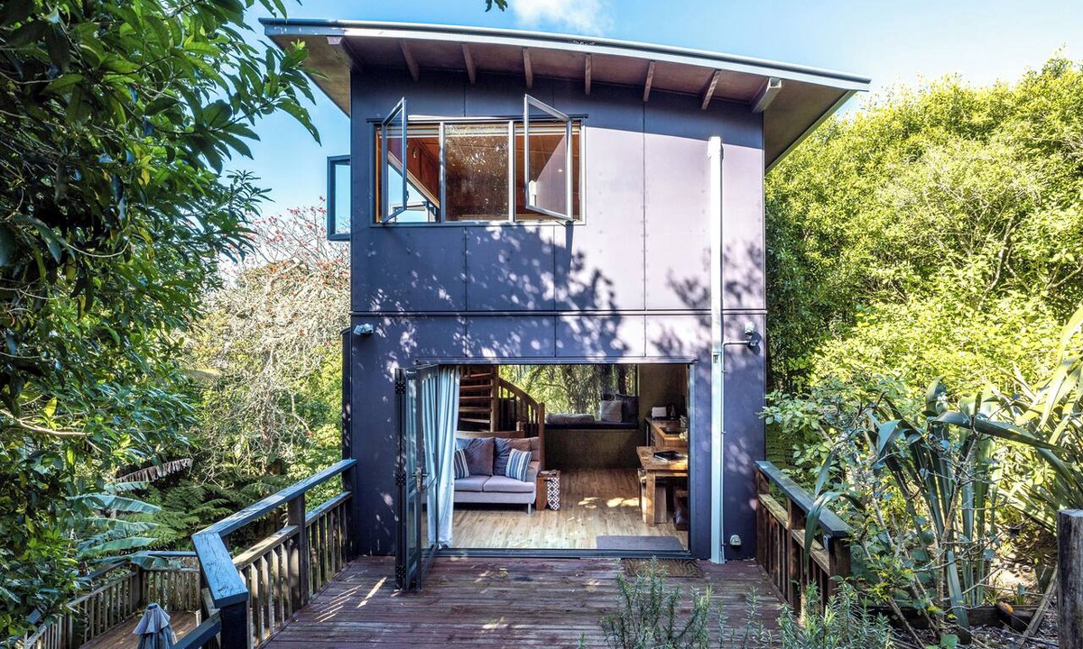 Oneroa Cabin | The Treehouse Waiheke Island