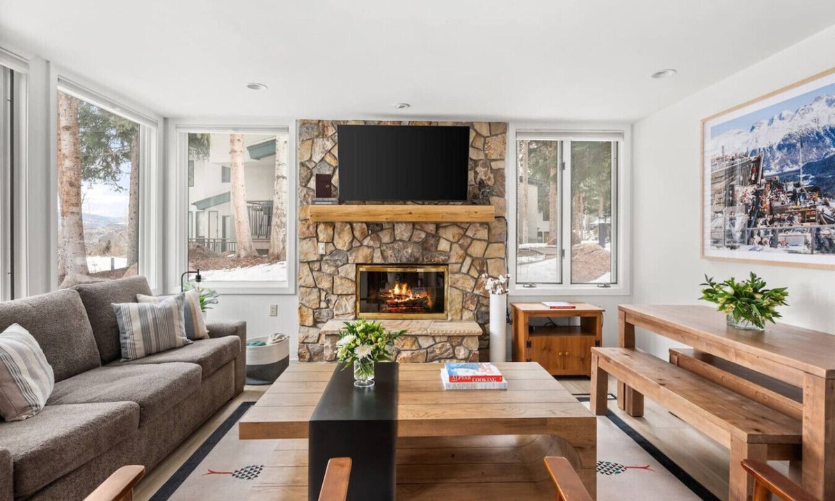 Snowmass Village Villa | Townhome across the street from ski school & Gondola!