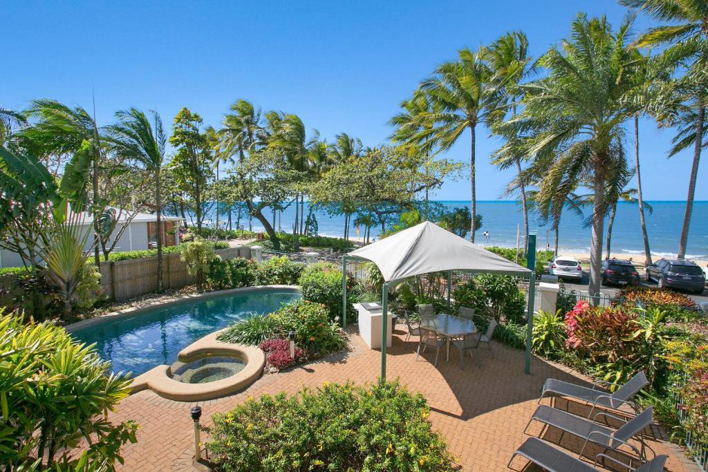 Trinity Beach Apartment | Trinity Waters Boutique Beachfront