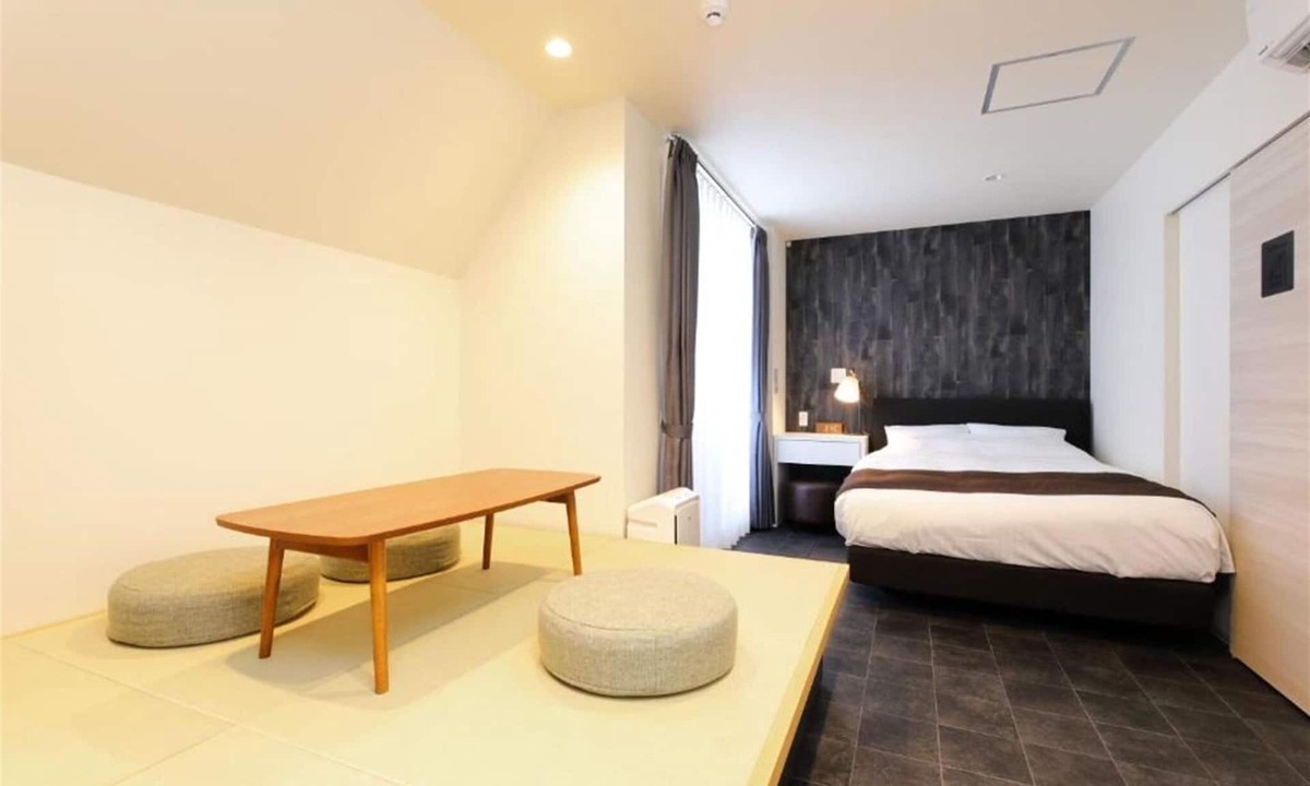 Higashiueno House | Triple room 1 double1 set of futons private bathroom and shared kitchen / Taito-ku Tokyo