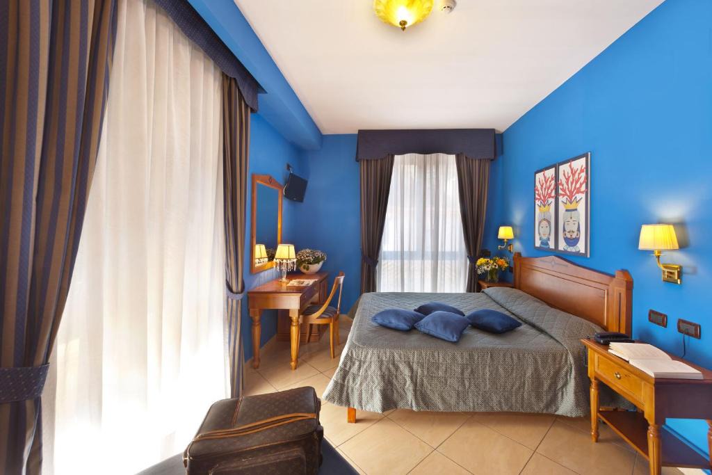 Sorrento Historic Centre Hotel | Ulisse Deluxe Hostel