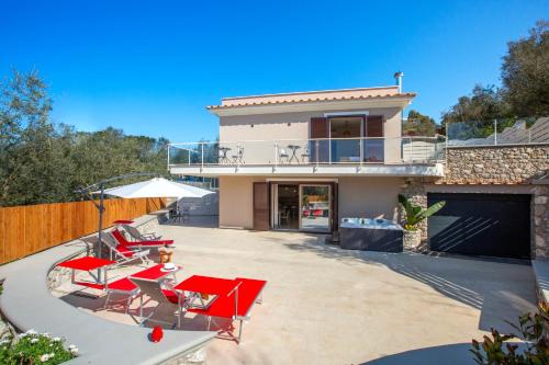 Schiazzano Villa | Villa Hemera