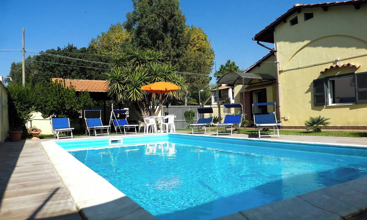 Villaggio Coppola Villa | Villa with private pool and garden, not far from the sea