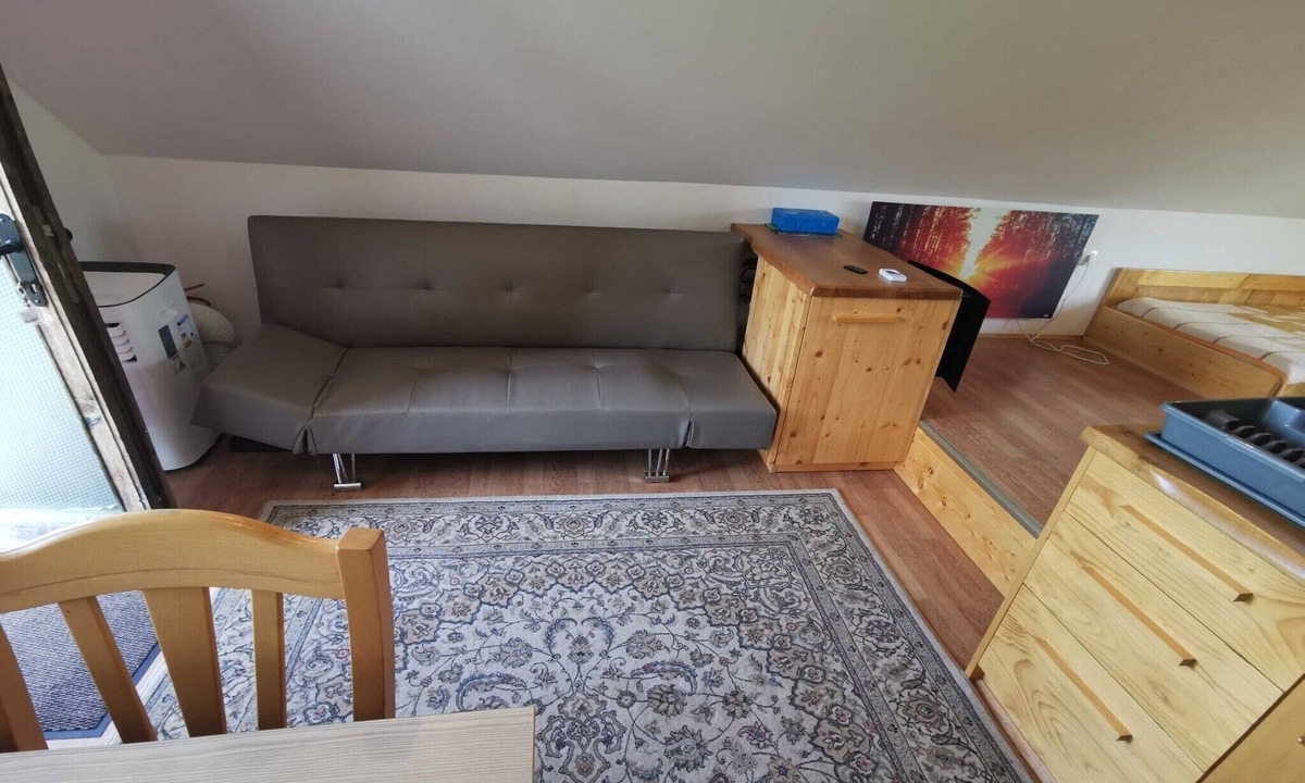 Ivancna Gorica Cottage | Visnja Gora Meadow Hideaway with Terrace - One Bedroom Cottage with Terrace