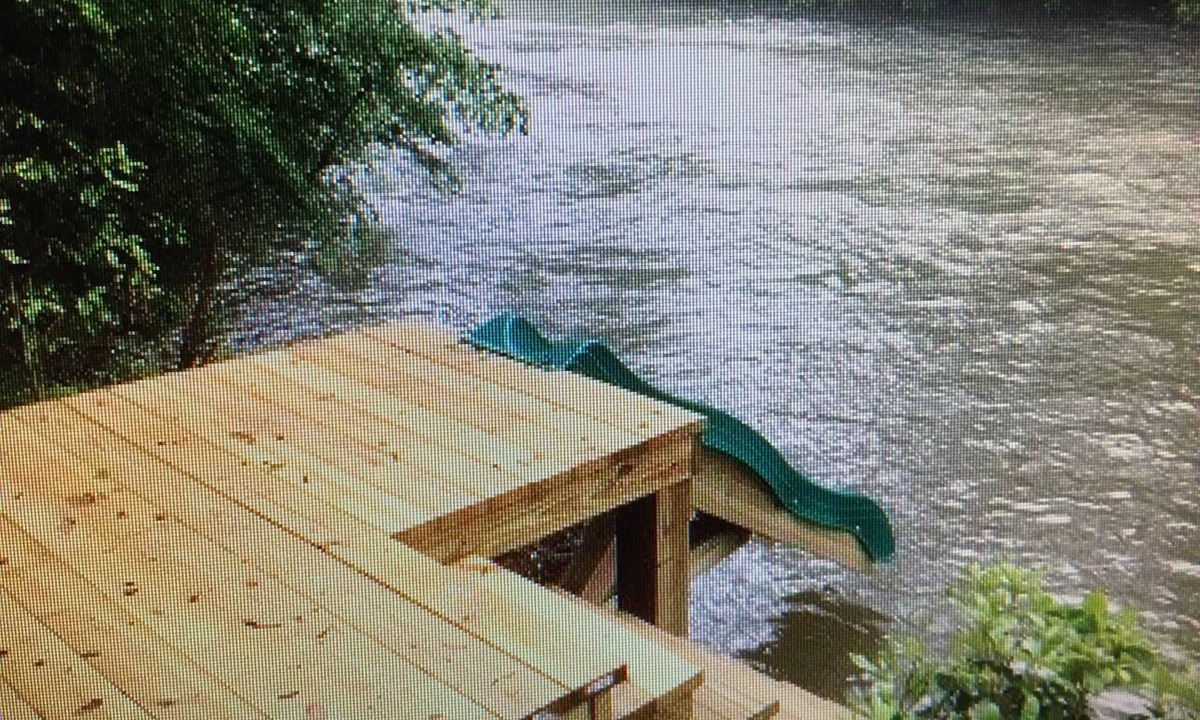 Sautee Nacoochee Cabin | Wonderful home on river w hot tub, tubes, kayaks slide into river gt. fishing