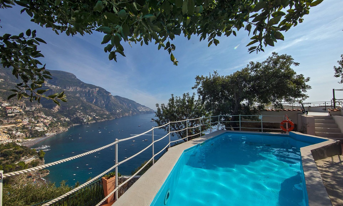 Liparlati Villa | Wonderful Villa Maria Rosaria with sea view