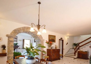 AMORE RENTALS - Villa Posidonia 2 with Sea View, Swimming Pool and Garden