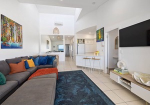 Lennox Head Waves Beachfront Penthouse