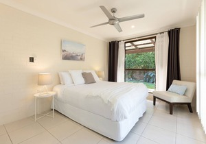Mudjimba Beach House, sleeps 6, pet friendly