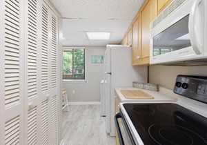 Multi Level, Island Club, Oceanfront Complex, Great Amenities, Lagoon View, Balcony, Pool, Tennis