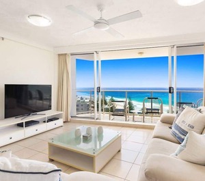 Chevron Renaissance Surfers Paradise 