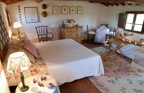 Palaia Apartment | Appartamento con patio privato e giardino tra Pisa e Firenze