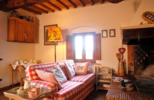 Palaia Apartment | Appartamento con patio privato e giardino tra Pisa e Firenze