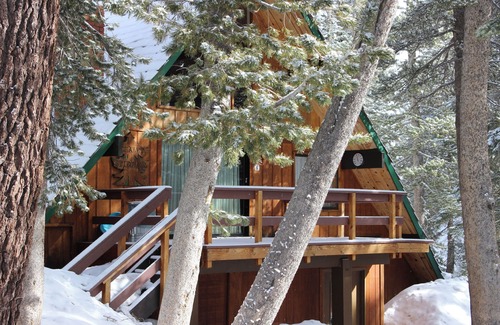 Mammoth Lakes Ski Chalet | Chalet #23, Ski in/Out,Slope-Side Steps to Main Lo